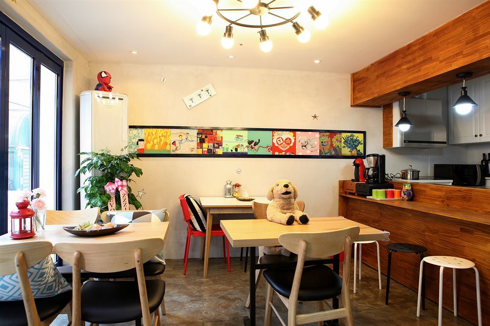 Zzzip Guesthouse In Hongdae Séoul Extérieur photo