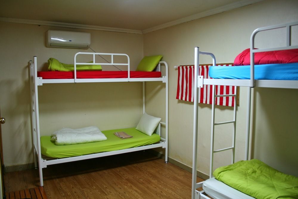 Zzzip Guesthouse In Hongdae Séoul Extérieur photo