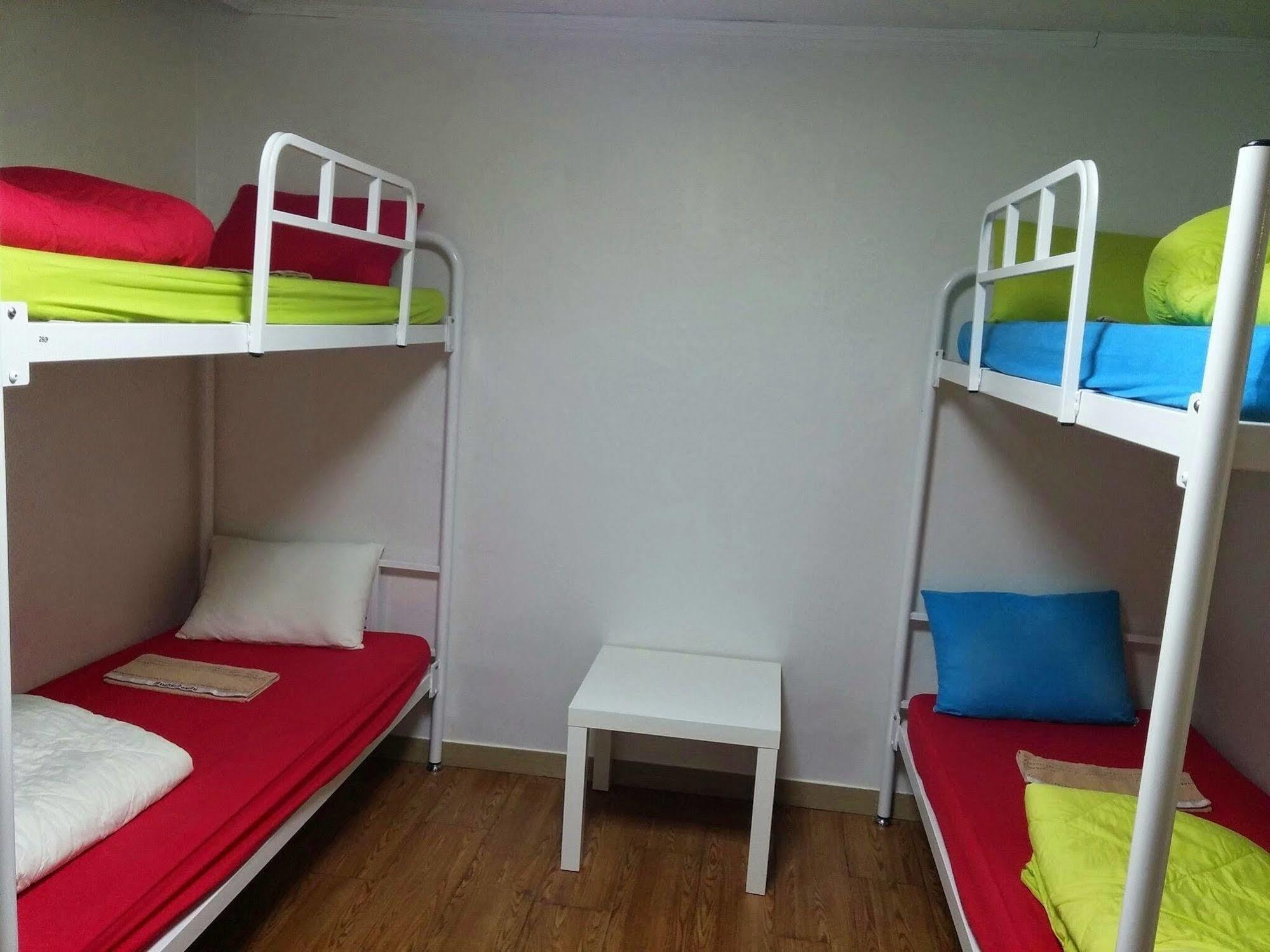 Zzzip Guesthouse In Hongdae Séoul Extérieur photo