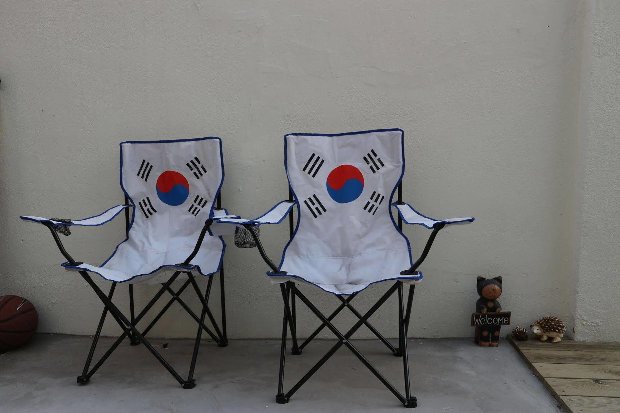 Zzzip Guesthouse In Hongdae Séoul Extérieur photo